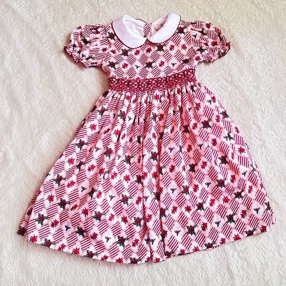 Smockingbird Other - Smockingbird girls poinsettia ruffle sleeve smocked Christmas dress